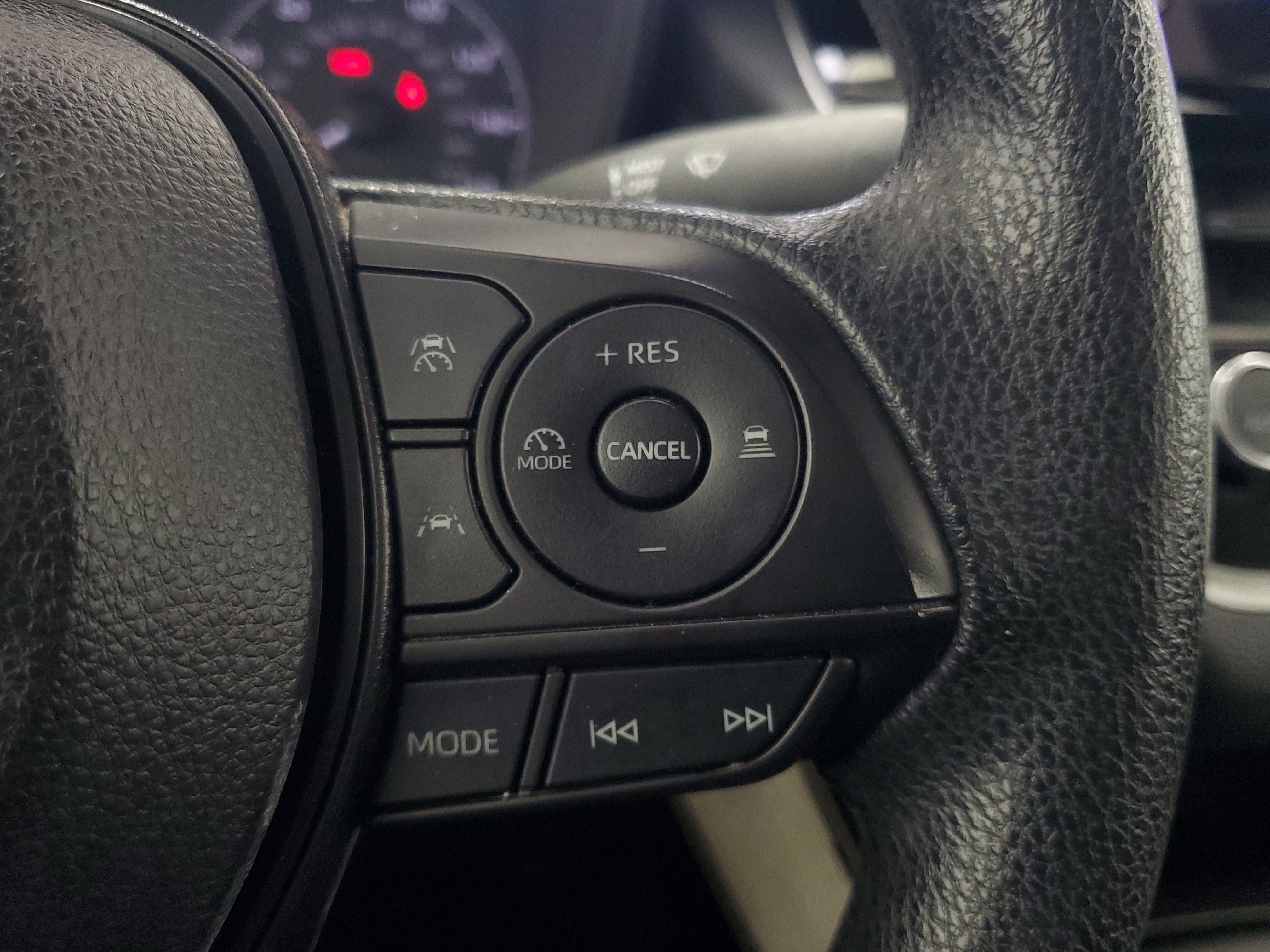 Used 2024 Toyota Corolla LE FWD image 24