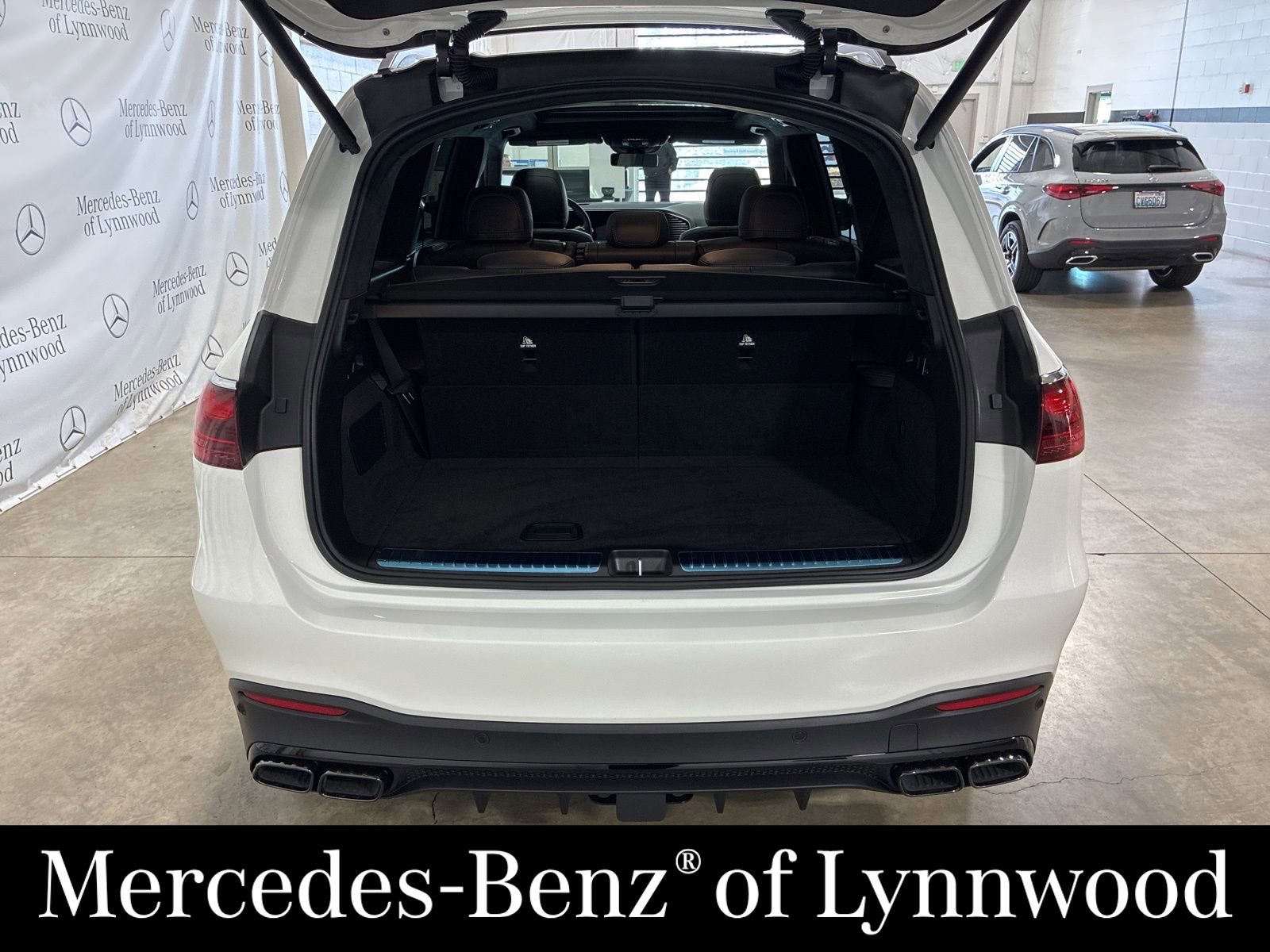 New 2026 Mercedes-Benz GLS 63 AMG 4MATIC image 5