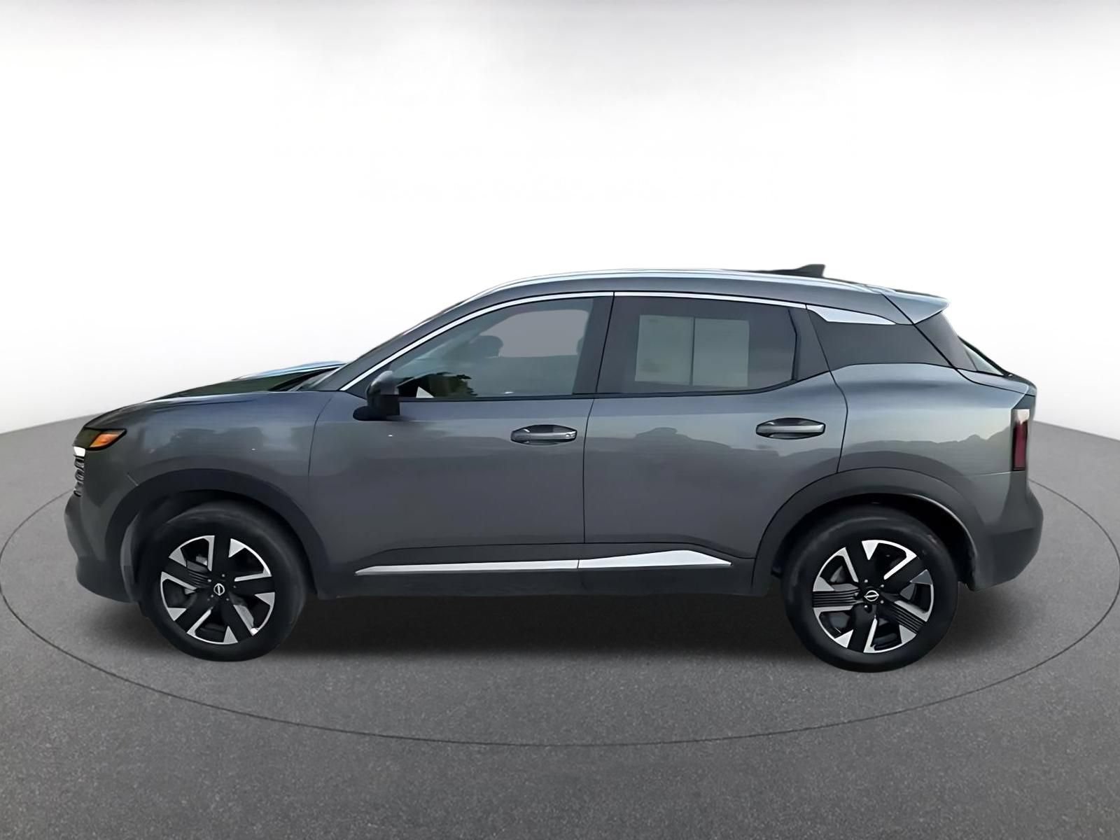 Used 2026 Nissan Kicks SV w/ Cold Weather Package AWD/4WD image 9