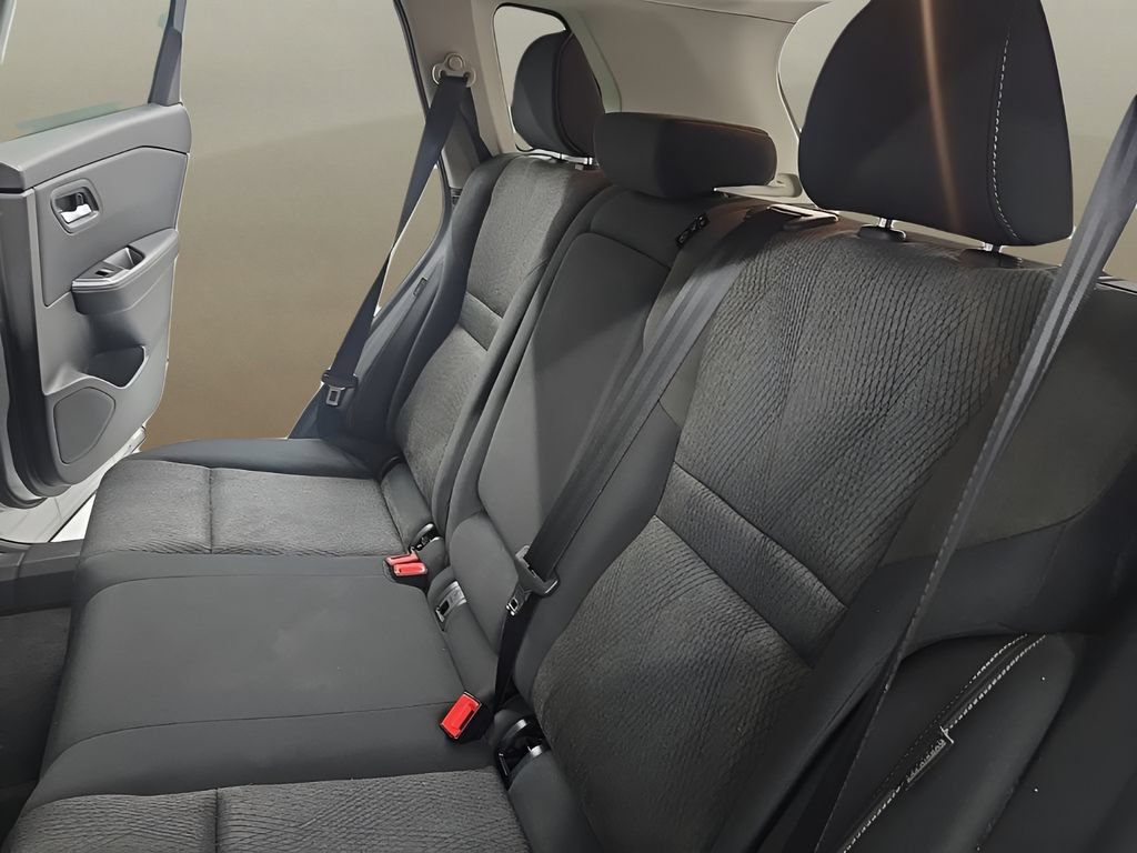 Used 2024 Nissan Rogue SV FWD image 17