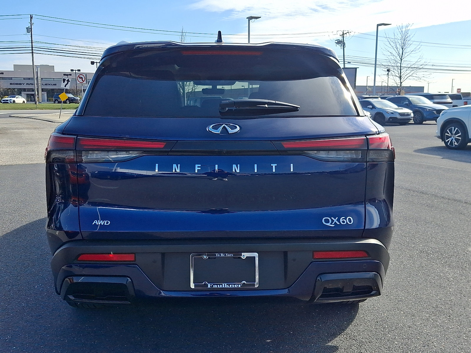 Certified 2025 INFINITI QX60 Luxe image 5