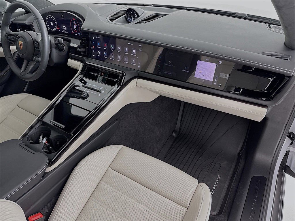 Certified 2025 Porsche Panamera GTS image 34