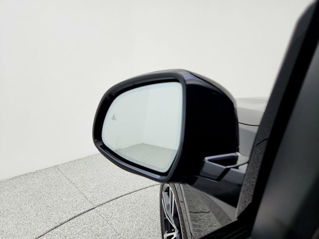 Used 2023 BMW X7 xDrive40i w/ M Sport Package image 19