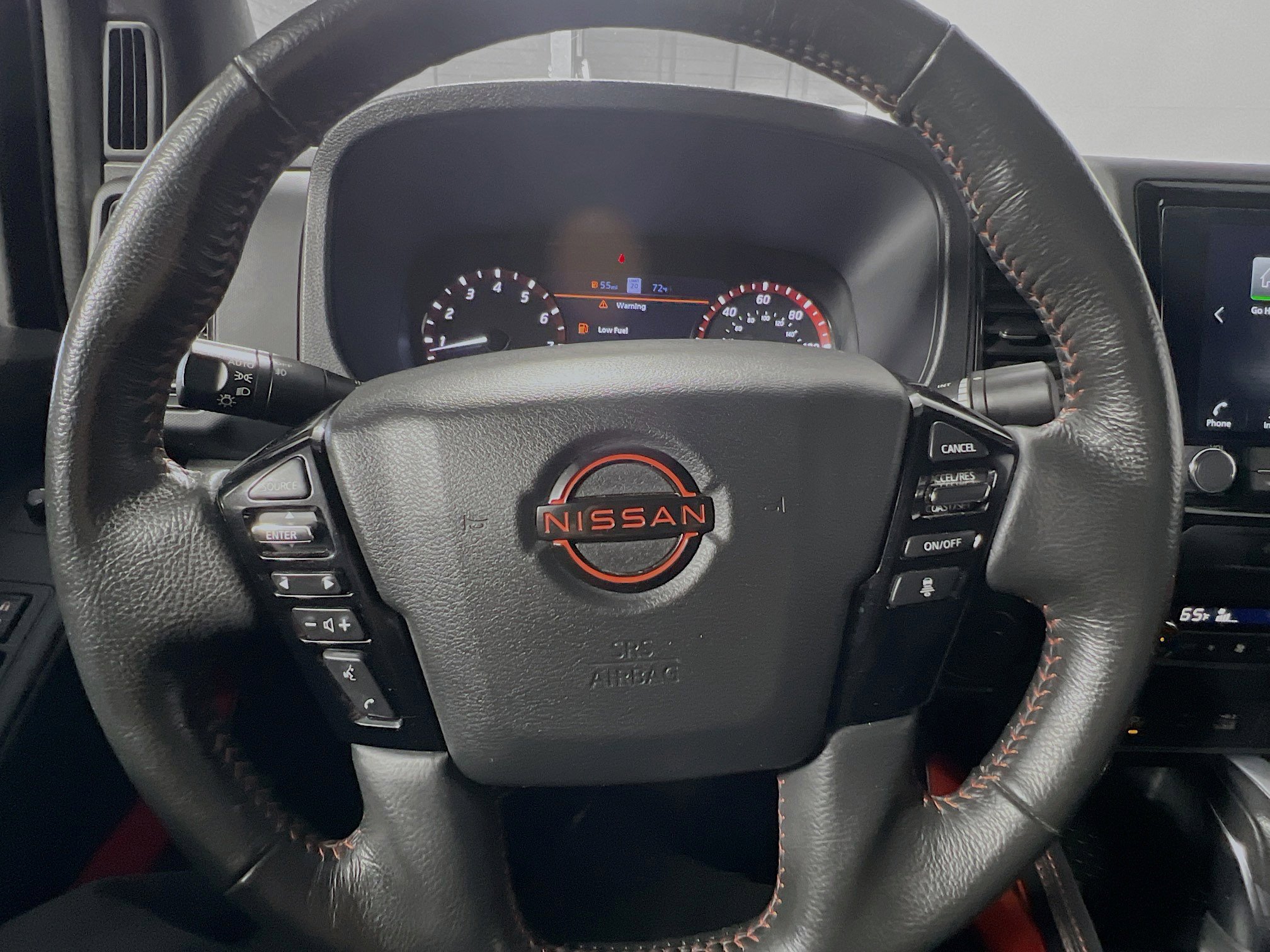 Used 2024 Nissan Frontier Pro-X w/ Pro Convenience Package image 18