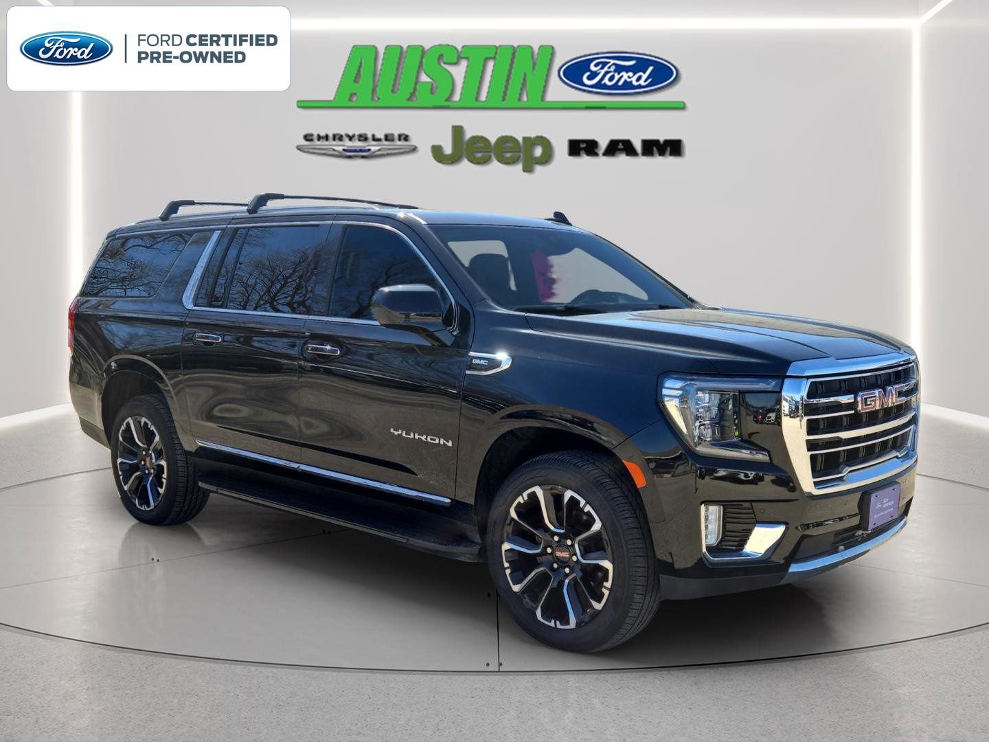 Used 2023 GMC Yukon XL SLT AWD/4WD image 15