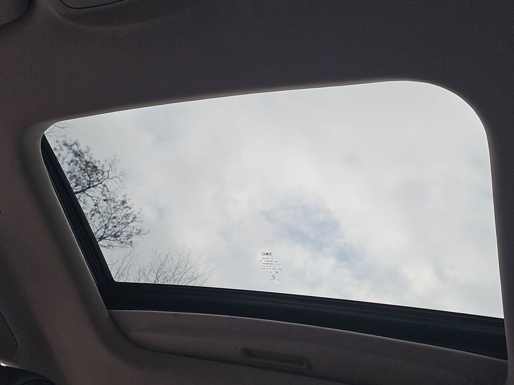 Used 2017 Ford Fusion Energi SE image 30