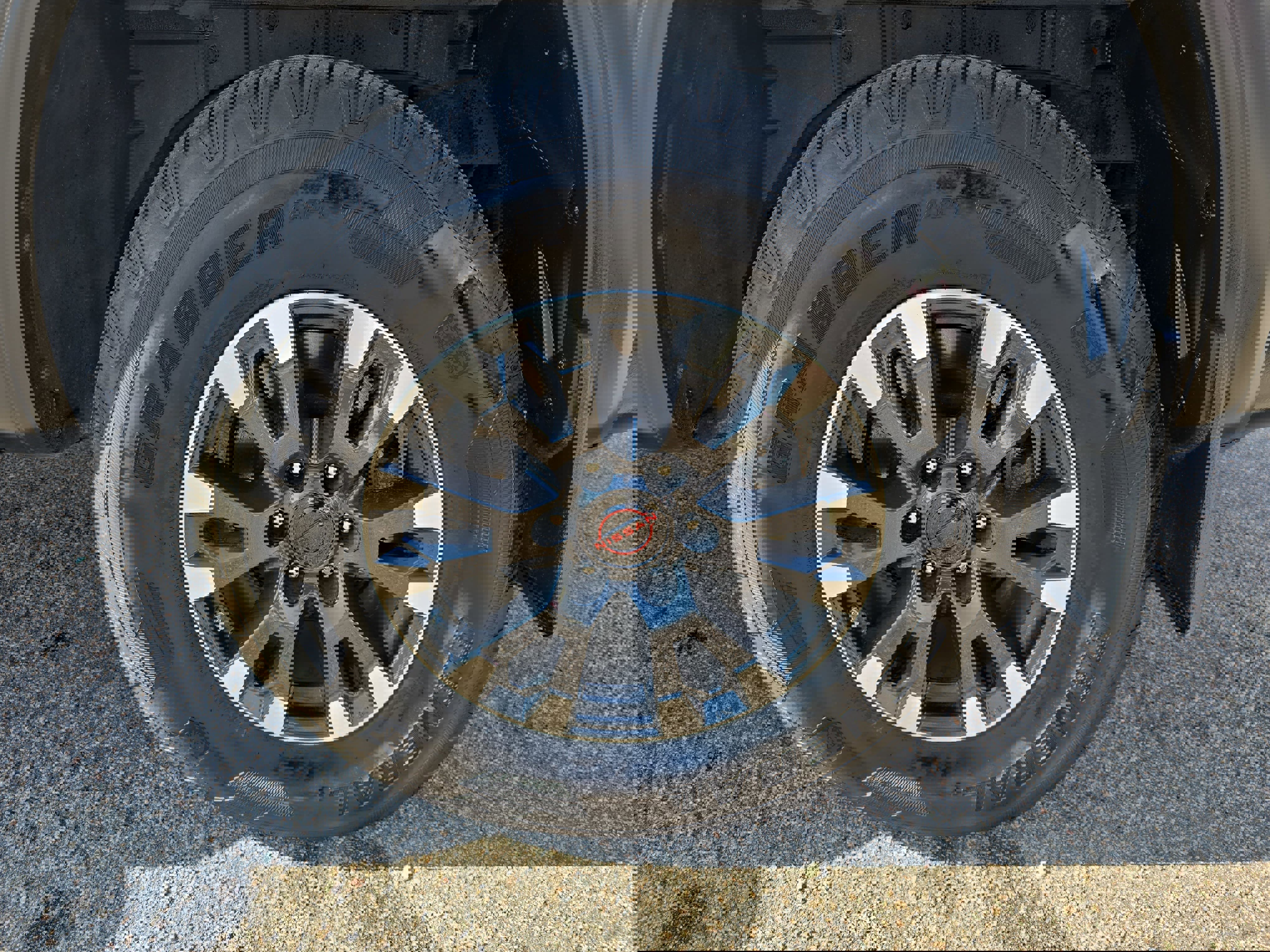 Used 2023 Nissan Titan PRO-4X w/ Pro-4x Convenience Package image 36