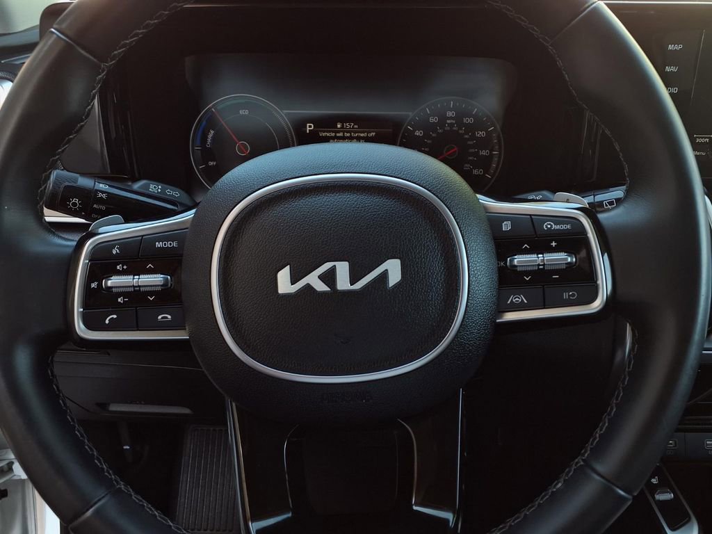 Used 2022 Kia Sorento S image 11
