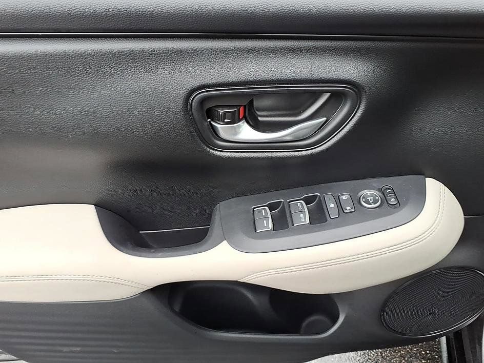 Certified 2026 Honda HR-V EX-L image 11