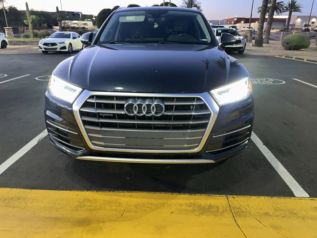 Used 2018 Audi Q5 2.0T Premium Plus w/ Premium Plus Package AWD/4WD image 2