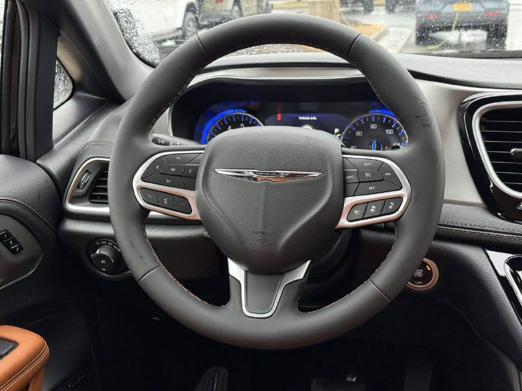 New 2026 Chrysler Pacifica Pinnacle AWD/4WD image 20