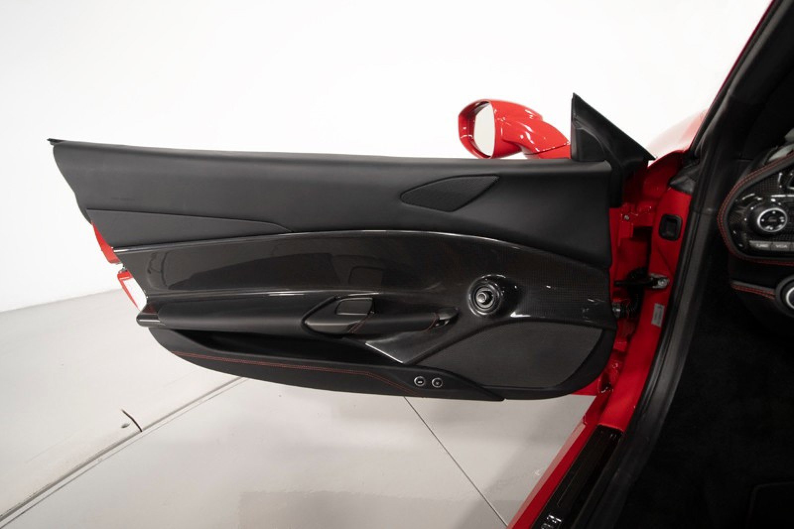 Used 2018 Ferrari 488 Spider image 45