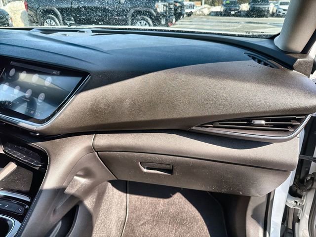 Used 2021 Buick Envision Essence w/ Sport Touring Package image 27