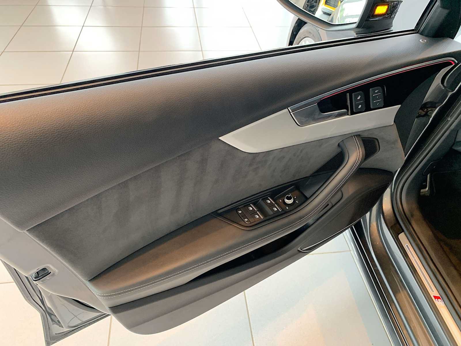 Used 2022 Audi A4 2.0T Prestige AWD/4WD image 23