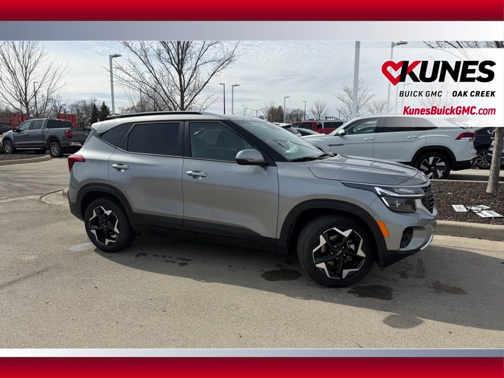 Used 2025 Kia Seltos S image 4