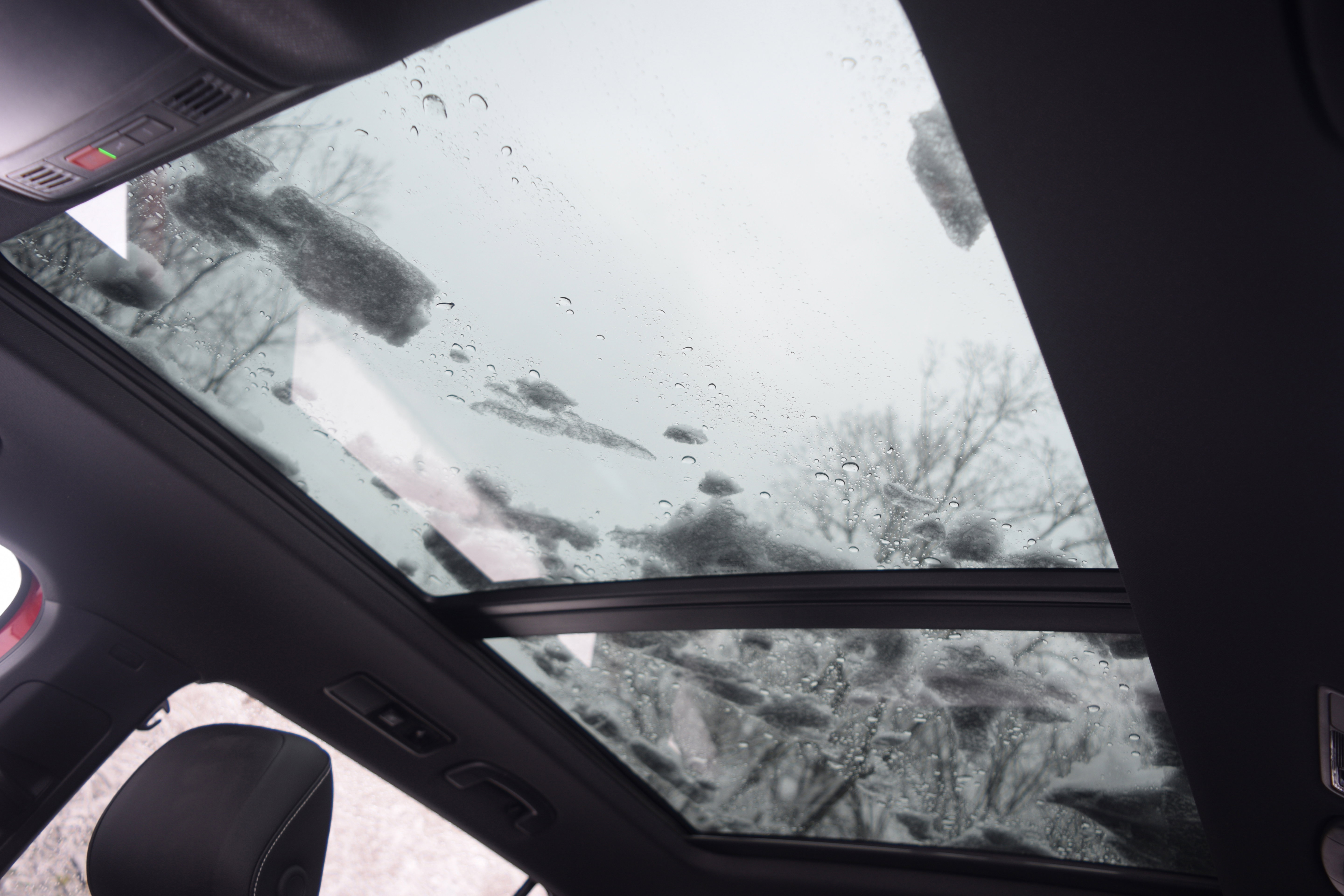 Used 2024 Volkswagen Tiguan SEL R-Line image 21