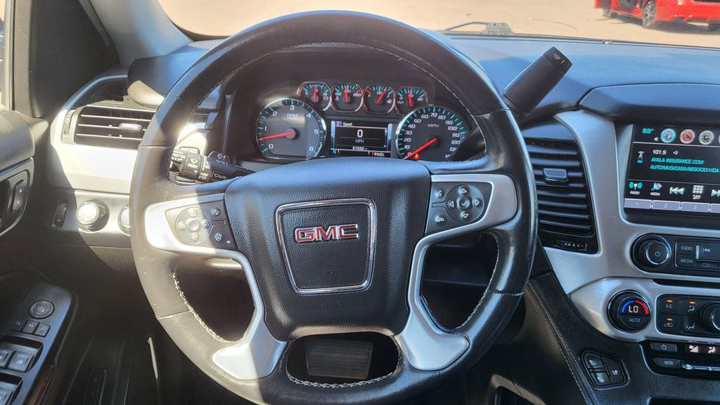 Used 2019 GMC Yukon XL SLT w/ Premium Edition image 32