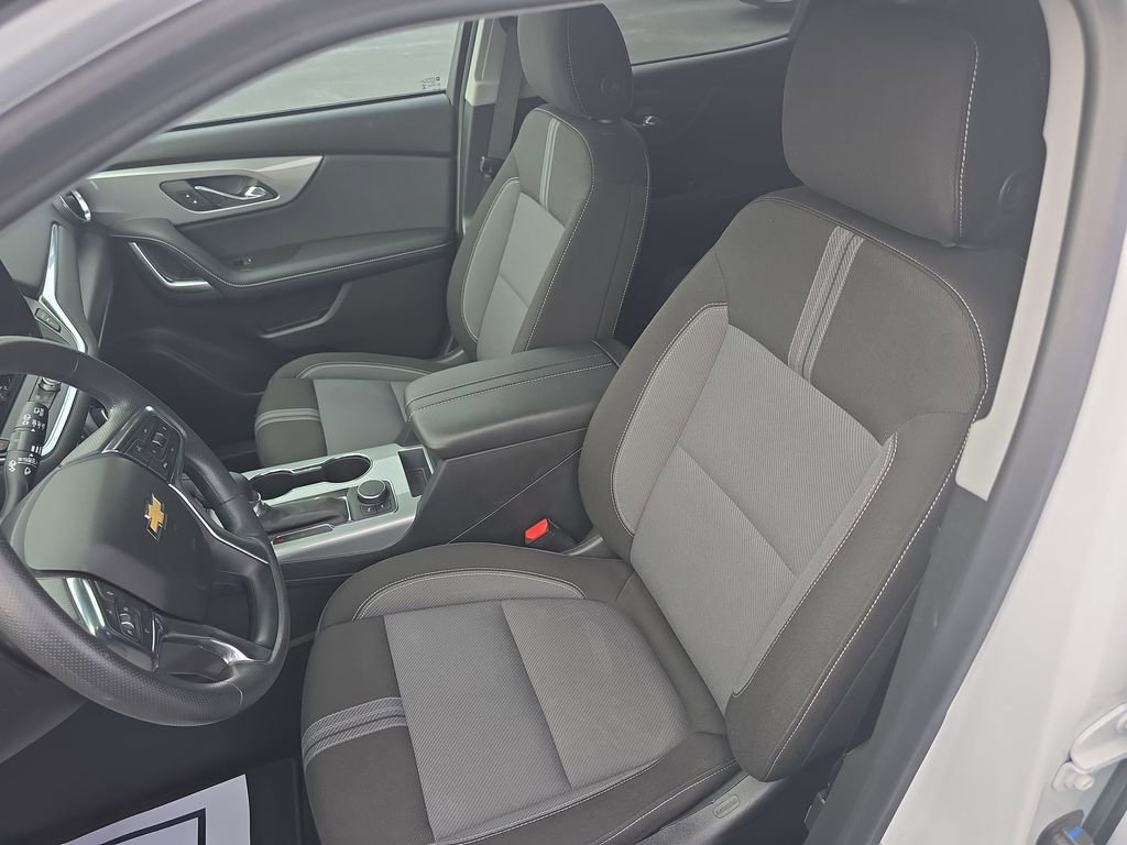 Used 2024 Chevrolet Blazer LT w/ Convenience Package FWD image 17