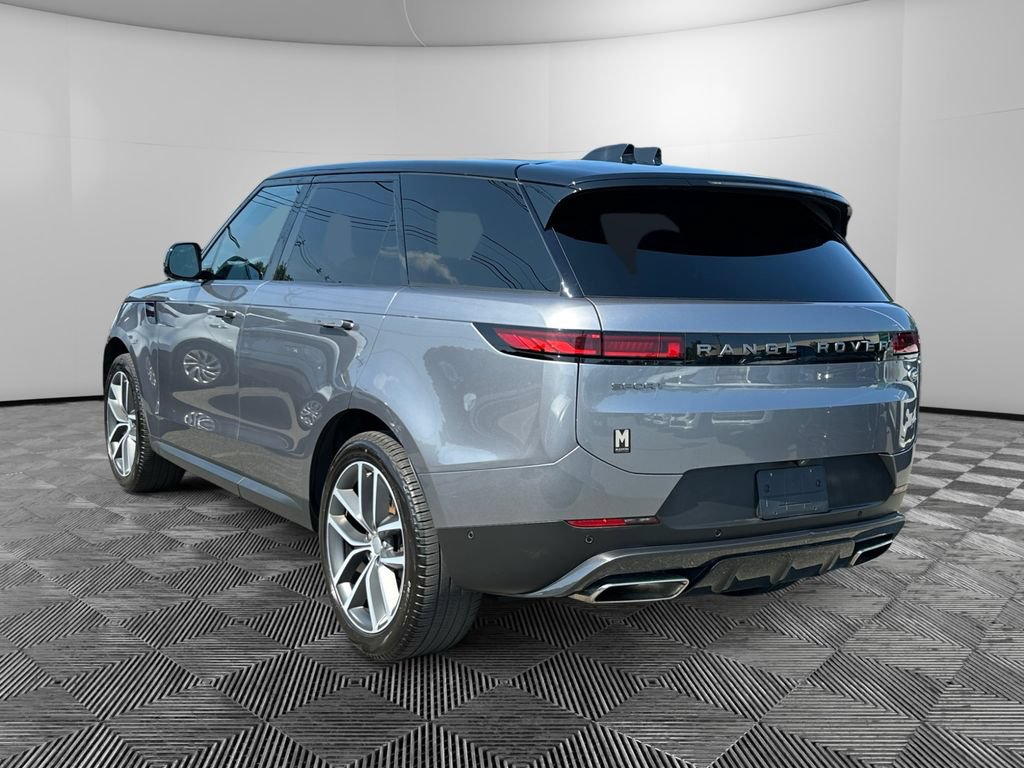Used 2023 Land Rover Range Rover Sport SE AWD/4WD image 3