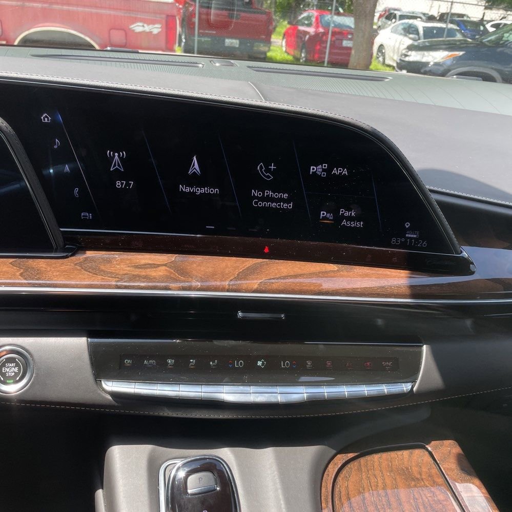 Used 2022 Cadillac Escalade ESV Sport Platinum w/ Heavy-Duty Trailer Package AWD/4WD image 19