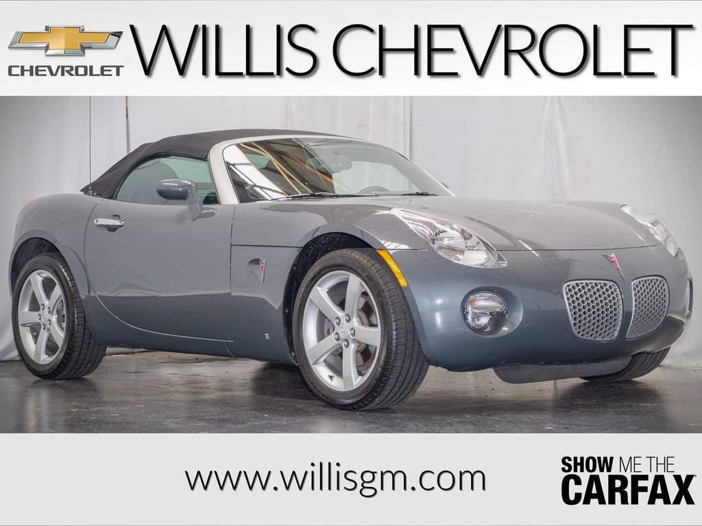 Used 2008 Pontiac Solstice Convertible w/ Convenience Package RWD image 1