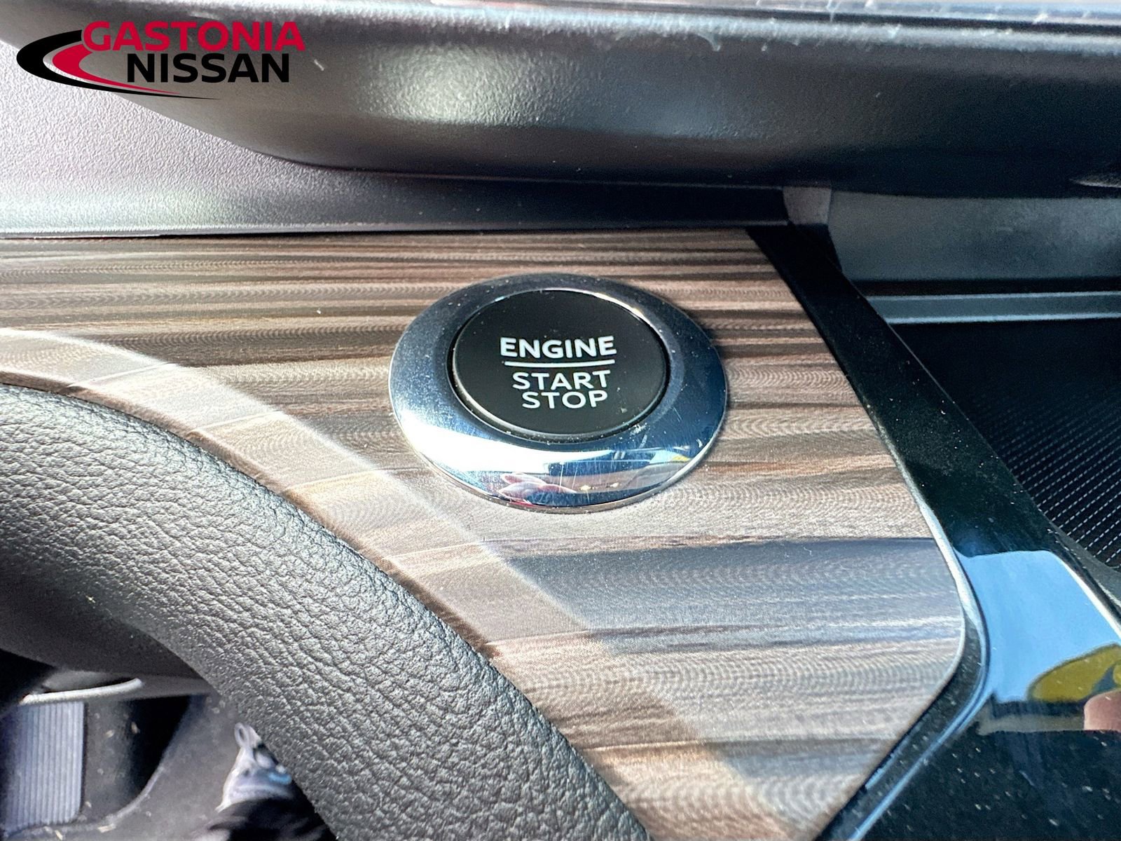 Used 2023 Ford Explorer Limited image 29