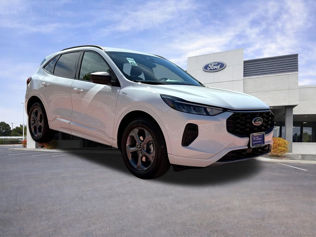 Certified 2023 Ford Escape ST-Line AWD/4WD image 1