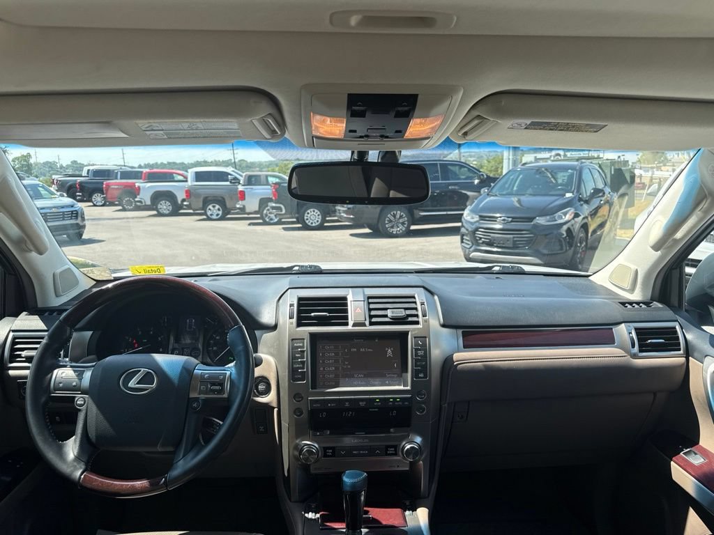 Used 2019 Lexus GX 460 AWD/4WD image 18