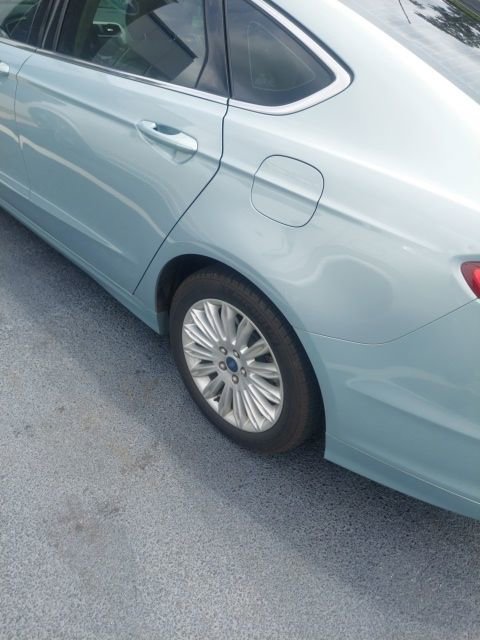 Used 2014 Ford Fusion SE w/ Equipment Group 502A FWD image 9