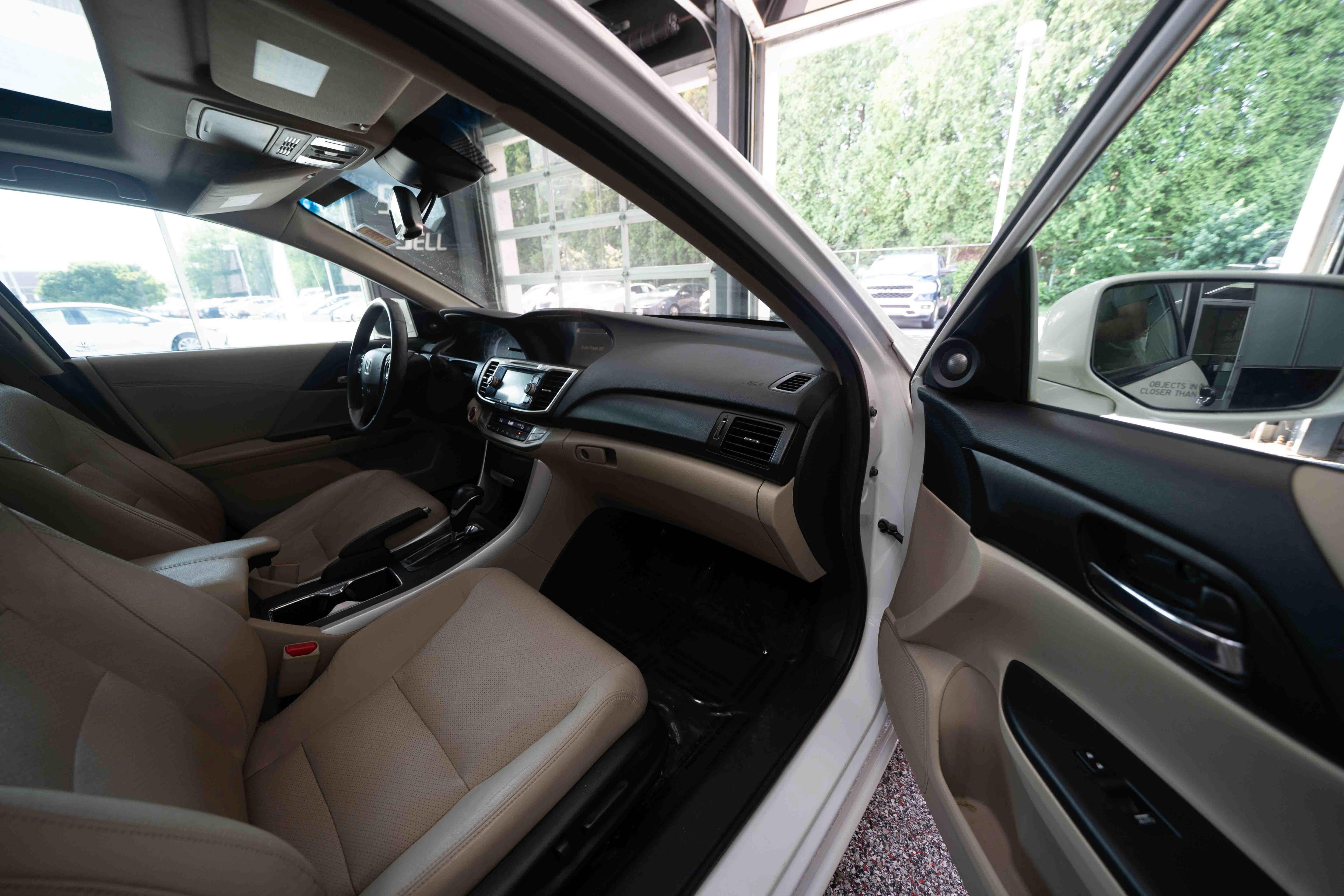 Used 2013 Honda Accord EX-L image 25