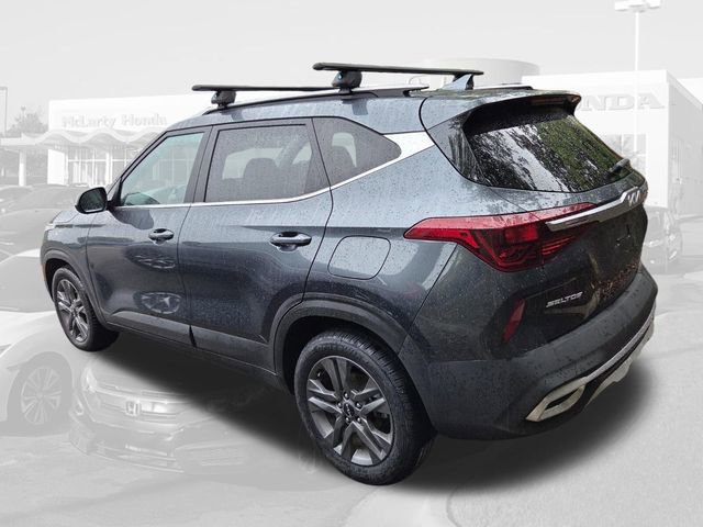 Used 2023 Kia Seltos S w/ Navigation Package FWD image 5