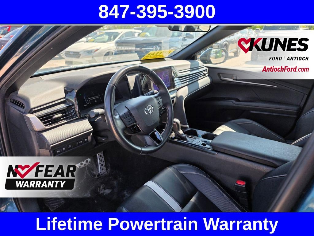 Used 2025 Toyota Camry SE FWD image 18