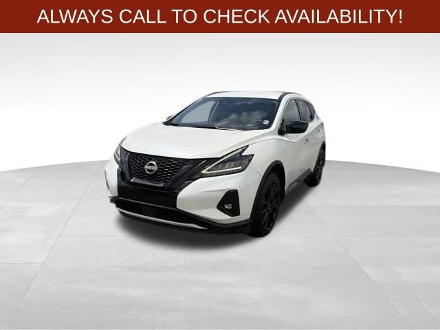 Used 2023 Nissan Murano SV w/ SV Midnight Edition Package FWD image 3