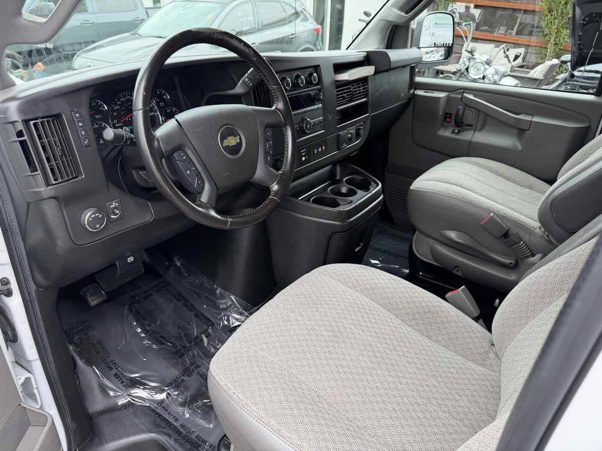 Used 2020 Chevrolet Express 2500 w/ Driver Convenience Package RWD image 9