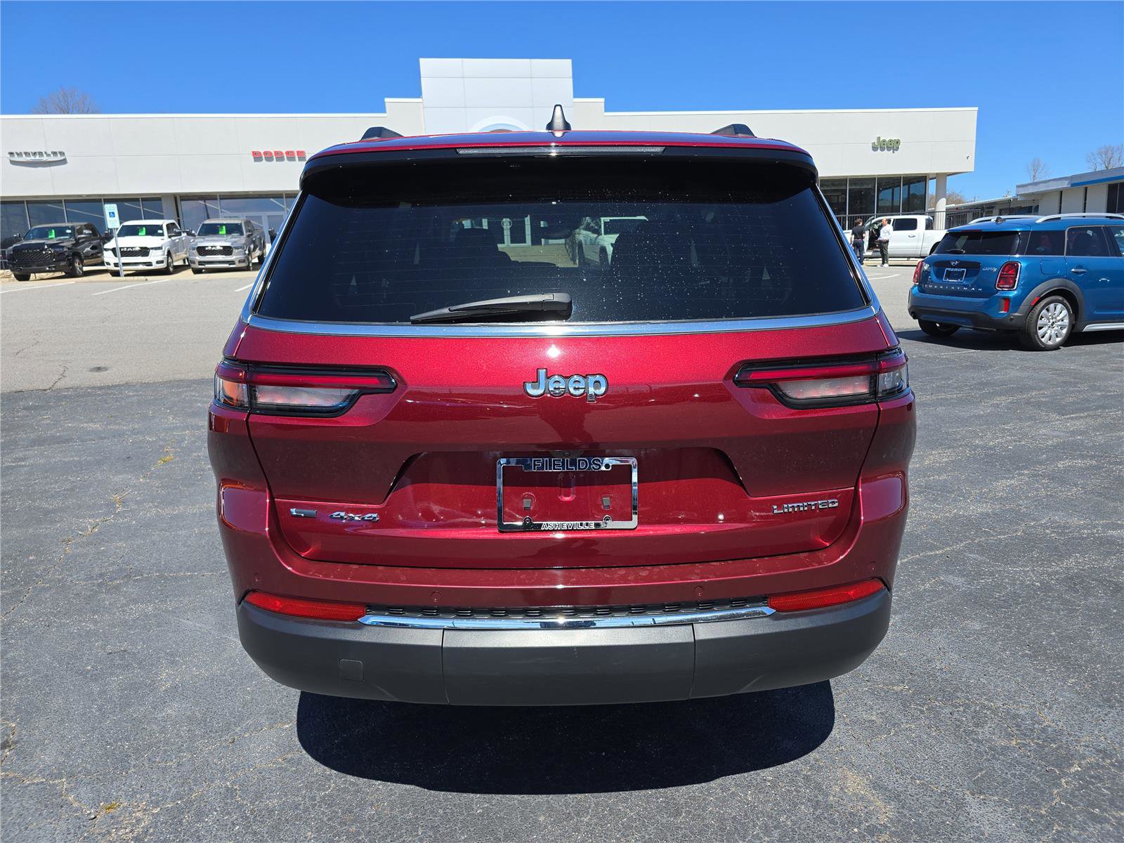 Used 2022 Jeep Grand Cherokee L Limited image 4