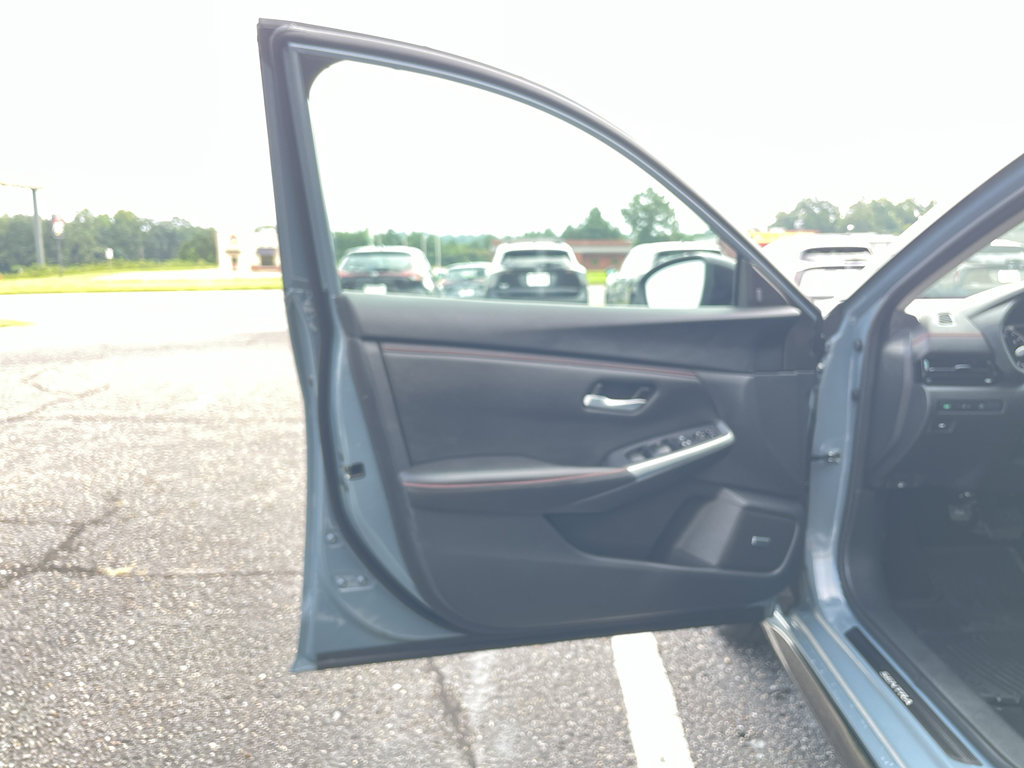 New 2025 Nissan Sentra SR w/ SR Premium Package image 8