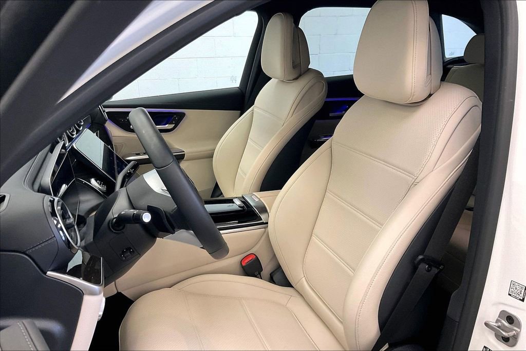 Used 2024 Mercedes-Benz GLC 300 4MATIC image 15