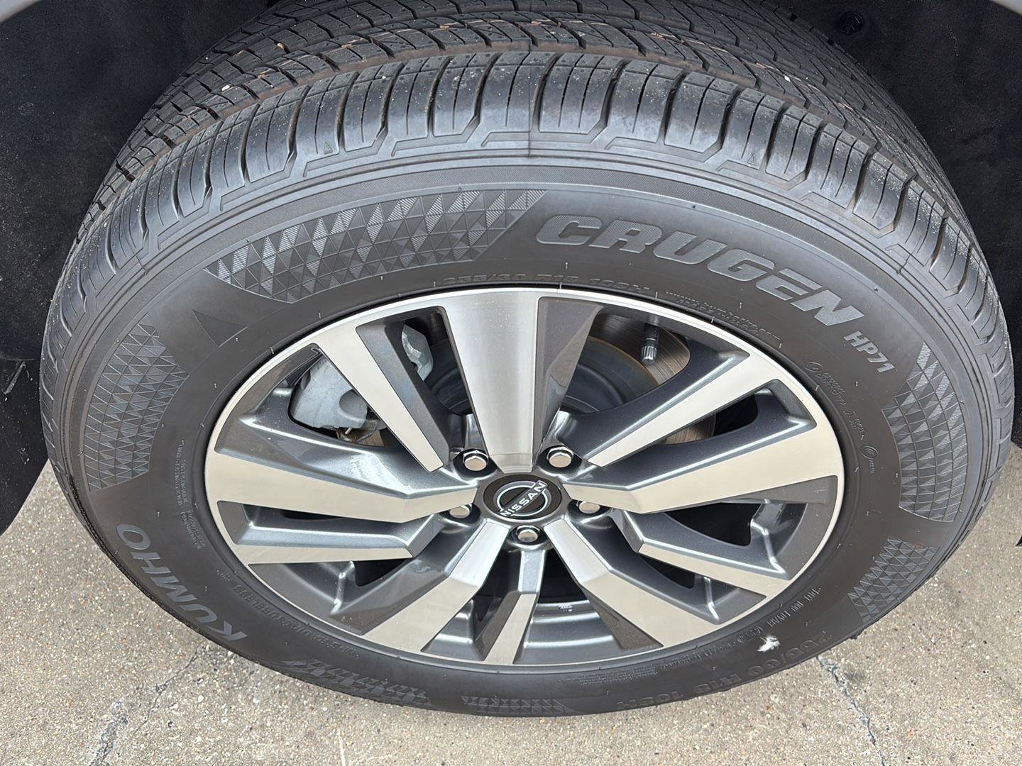 Used 2024 Nissan Pathfinder SL image 10