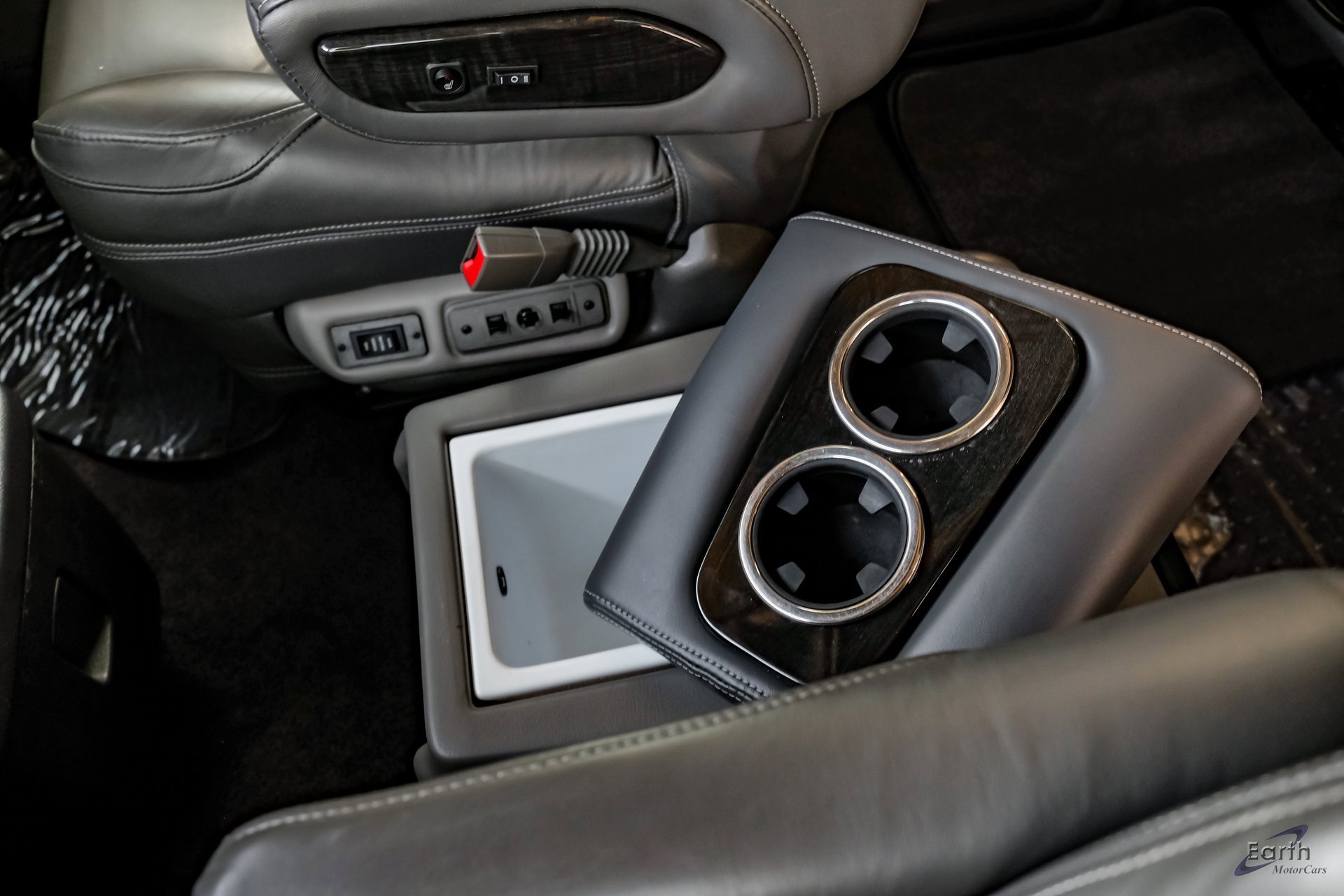 Used 2023 Chevrolet Express 2500 image 57