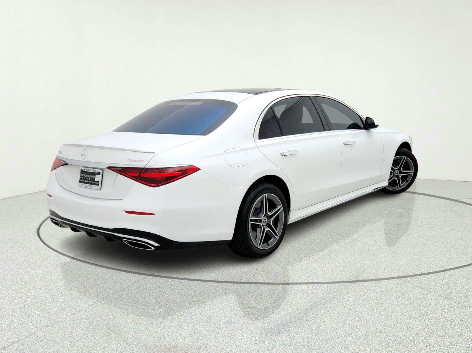 Certified 2024 Mercedes-Benz S 580e 4MATIC Sedan w/ AMG Line image 9
