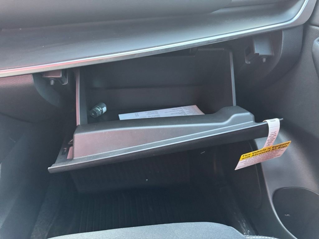 Used 2025 Nissan Rogue S image 23