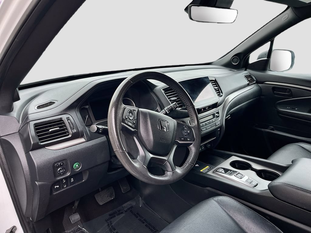Used 2025 Honda Passport EX-L image 9