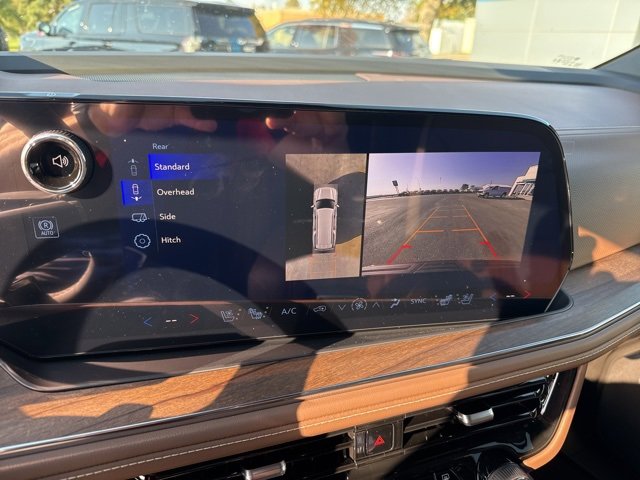 New 2026 Chevrolet Suburban High Country image 28