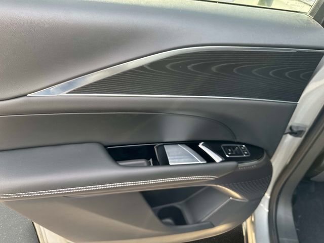 New 2025 Cadillac Lyriq Luxury w/ LPO, Floor Liner Package image 10