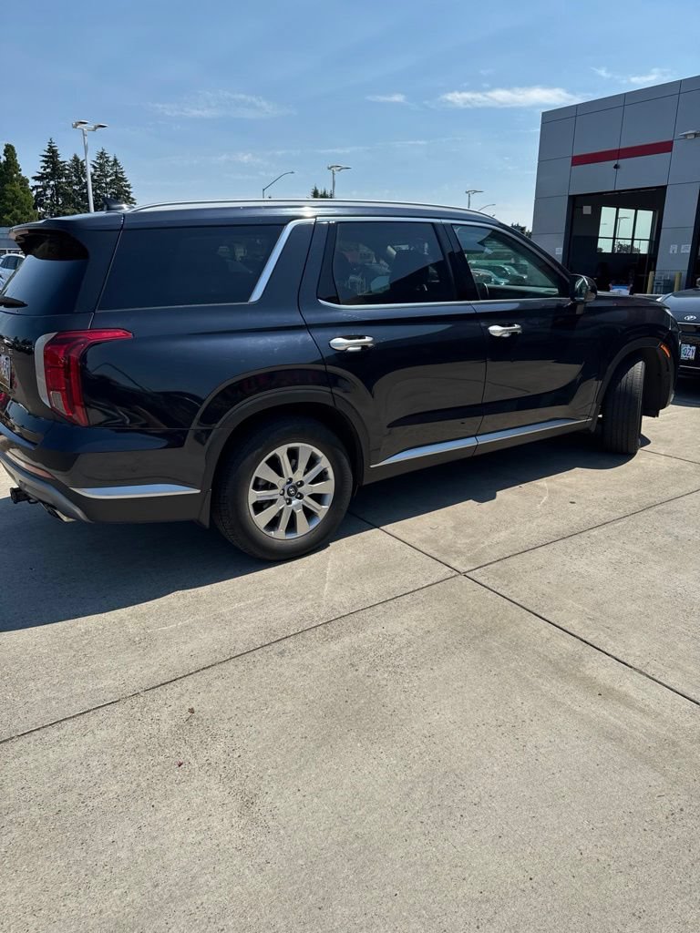 Used 2023 Hyundai Palisade SEL FWD image 6