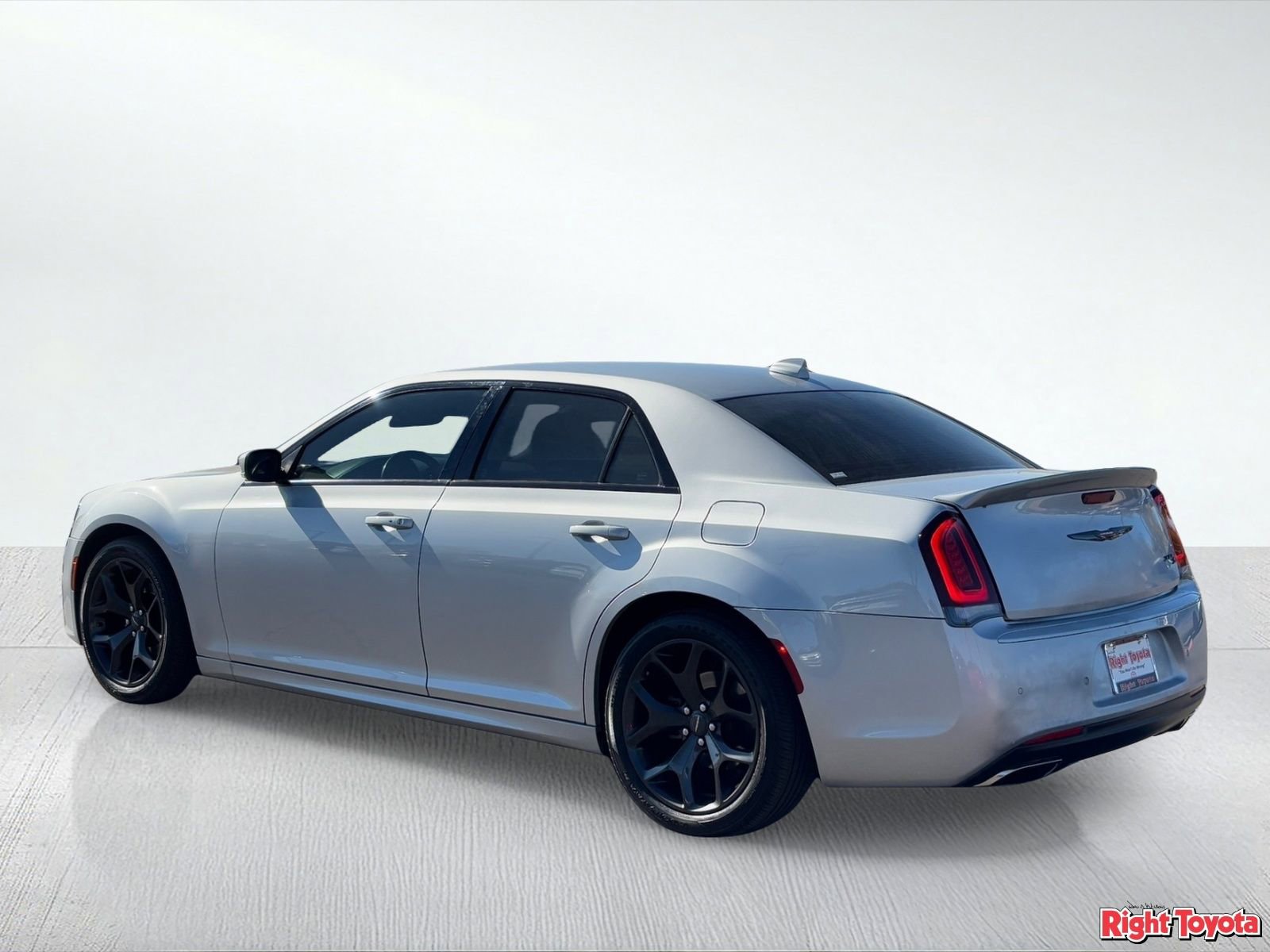 Used 2021 Chrysler 300 S w/ S Model Appearance Package image 4