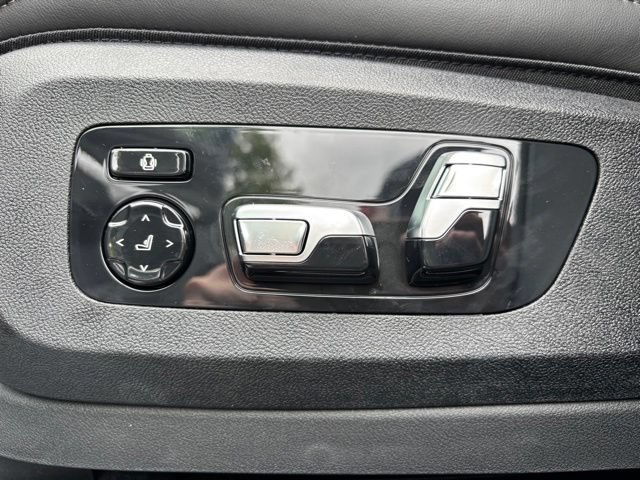 New 2026 BMW X5 xDrive50e w/ Executive Package AWD/4WD image 13