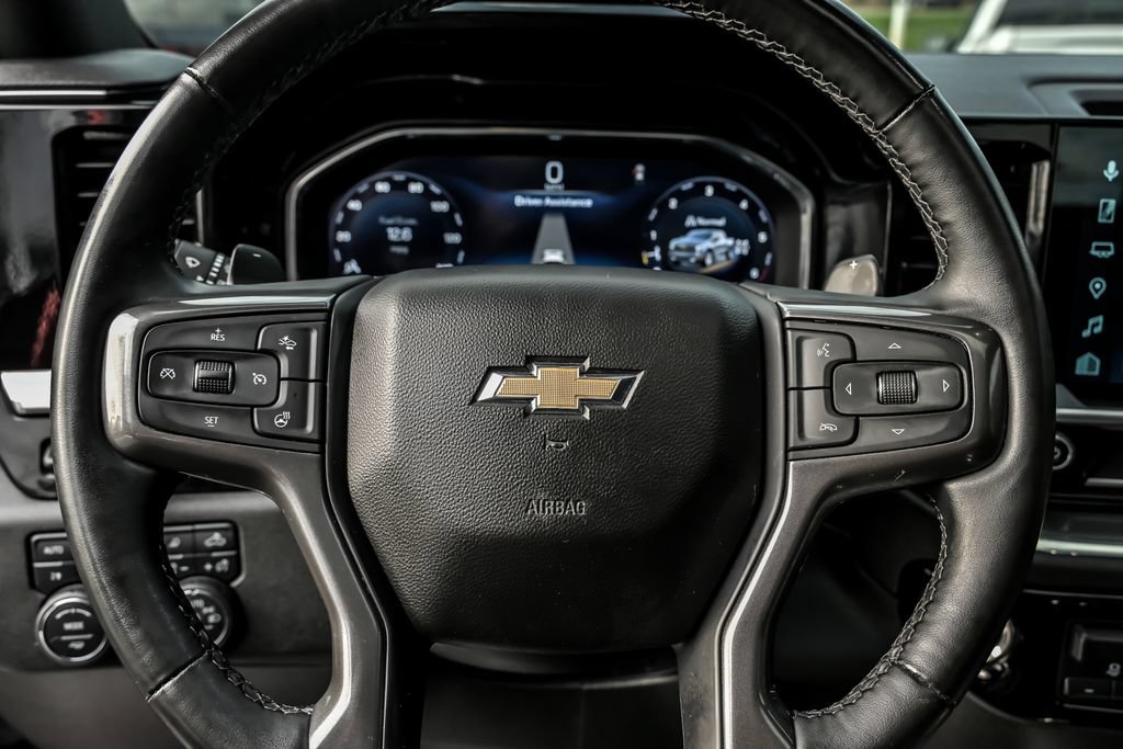Used 2023 Chevrolet Silverado 1500 High Country w/ High Country Premium Package AWD/4WD image 21