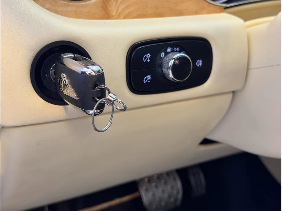 Used 2014 Bentley Continental GT Speed image 29