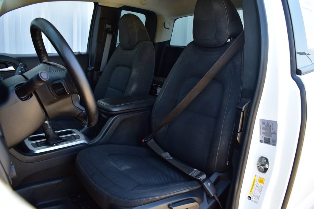 Used 2022 Chevrolet Colorado LT w/ Fleet Safety Package RWD image 18